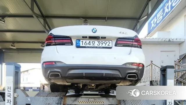 BMW 5 Series (G30) 2023 Белый из Кореи, фото 5