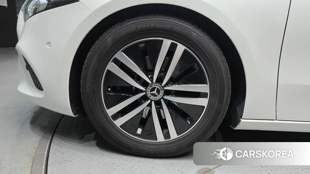 Mercedes-Benz A-Class W177 id 4517849 из Кореи 26