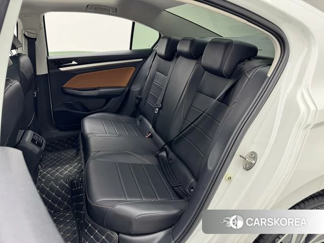 Volkswagen Bora id 4258581 из Китая 23