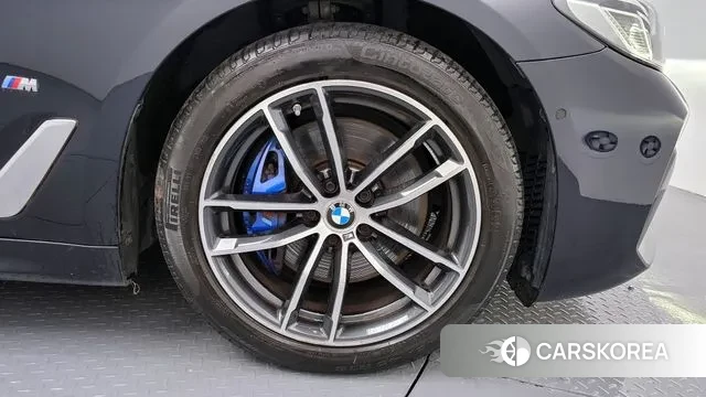 BMW 5 Series (G30) id 3420601 из Кореи 15