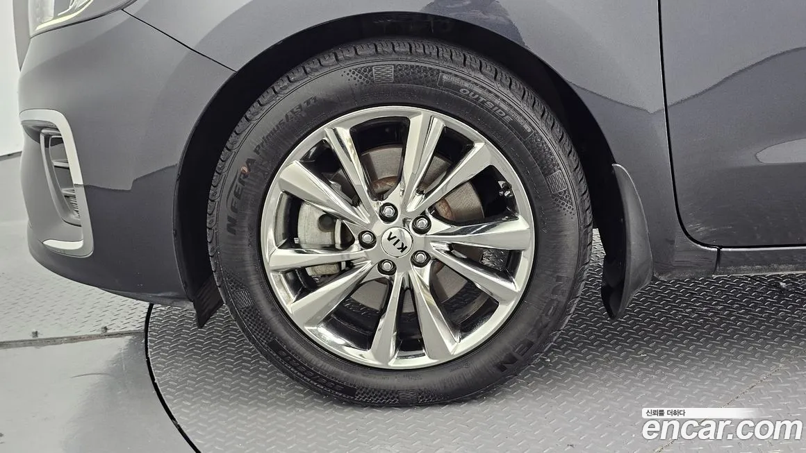 Kia The New Carnival id 2042143 из Кореи 15