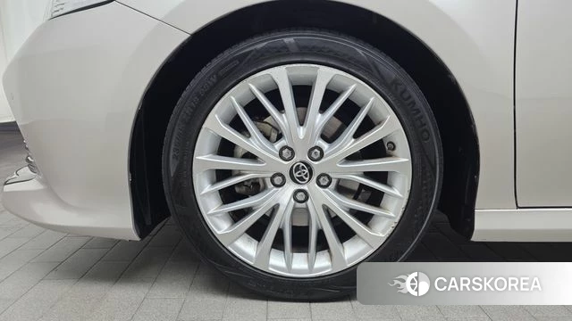 Toyota Camry (XV70) id 4698732 из Кореи 25