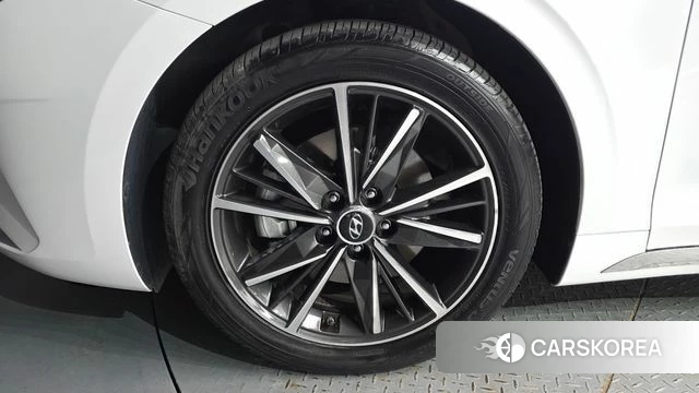 Hyundai The New Grandeur IG id 4433379 из Кореи 30