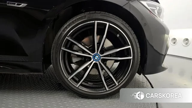 BMW 3 Series (G20) id 3492802 из Кореи 15