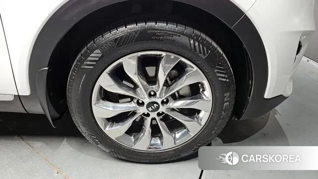 Kia The New Sorento id 3563162 из Кореи 15