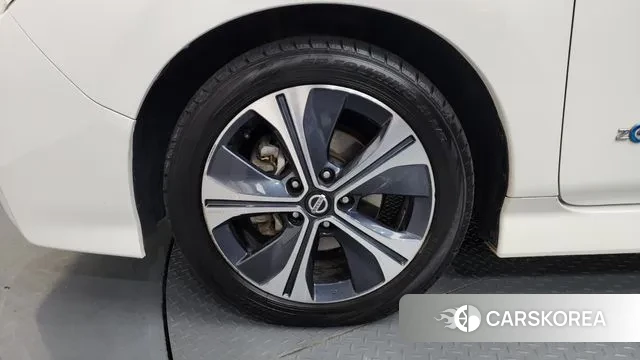 Nissan Leaf (ZE1) id 3728072 из Кореи 15