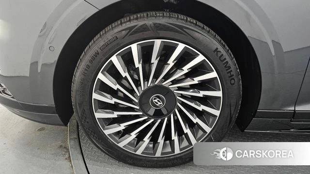 Hyundai Grandeur Hybrid (GN7) id 3826367 из Кореи 15