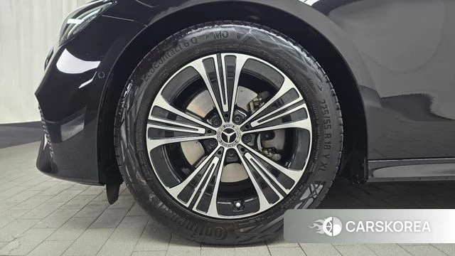 Mercedes-Benz E-Class W214 id 4349141 из Кореи 28