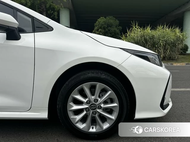 Toyota Corolla id 4301606 из Китая 17