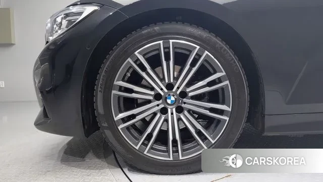 BMW 3 Series (G20) id 3650831 из Кореи 13