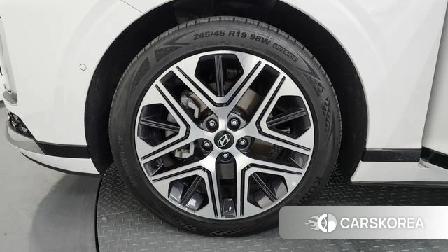 Hyundai Grandeur (GN7) id 4388223 из Кореи 32