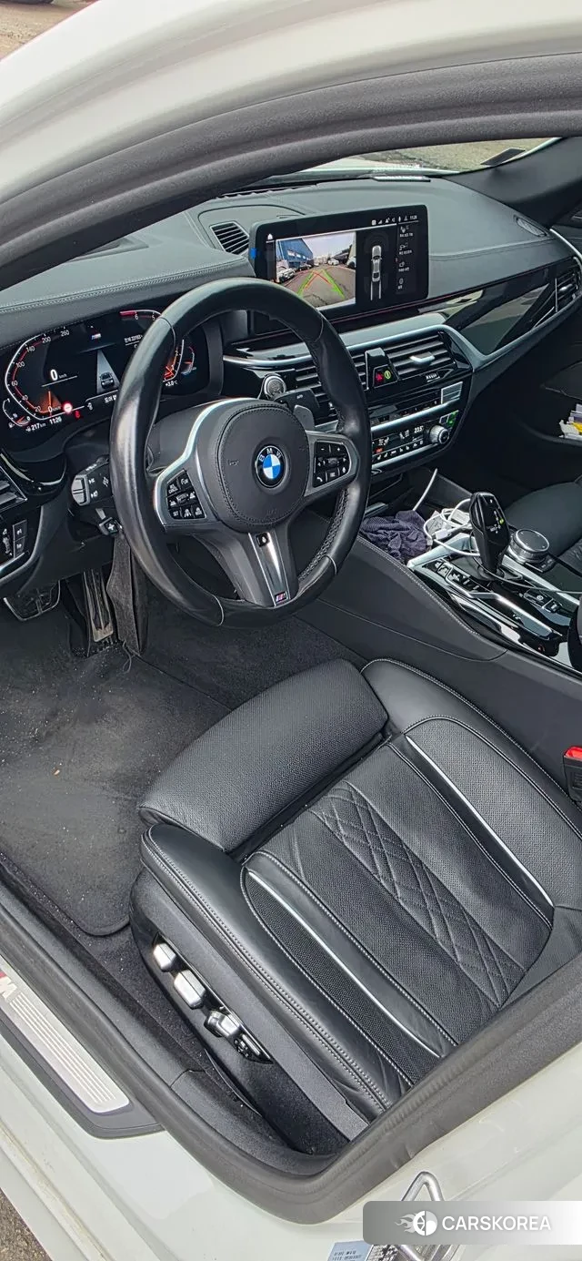 BMW 5 Series (G30) 2022 Белый из Кореи, фото 5