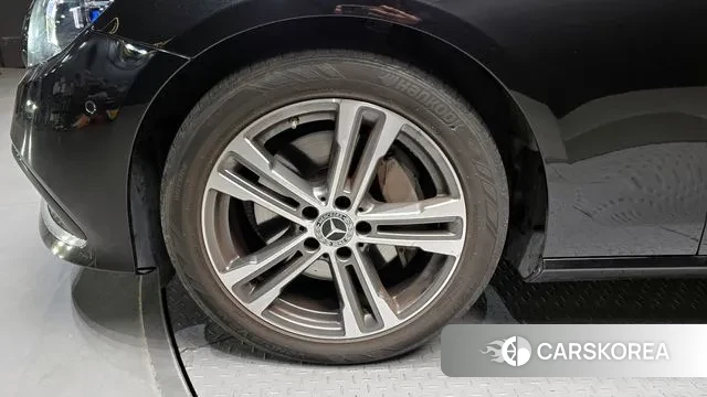 Mercedes-Benz E-Class W213 id 3701880 из Кореи 15