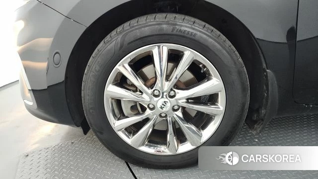 Kia The New Carnival id 4317947 из Кореи 27