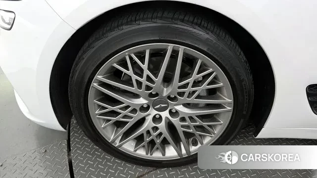 Genesis The New G70 id 3008252 из Кореи 15