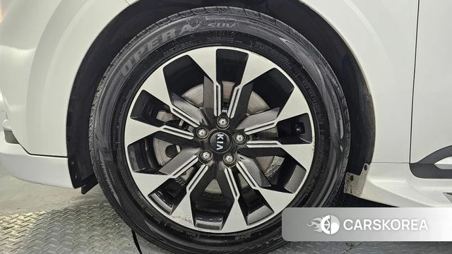 Kia Carnival 4th generation id 4250393 из Кореи 35