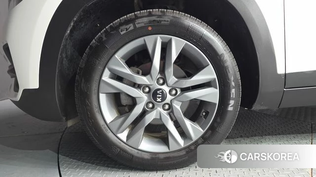 Kia Seltos id 4671616 из Кореи 25
