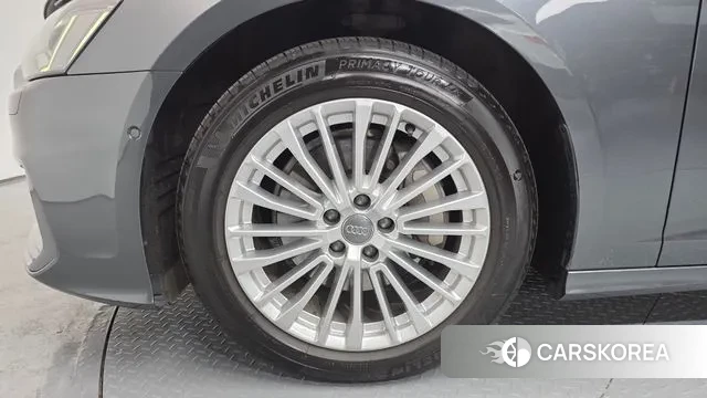 Audi A6 (C8) id 3747929 из Кореи 15