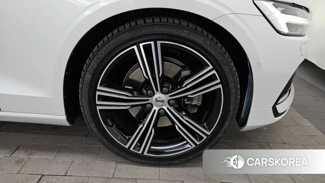 Volvo S60 3rd generation id 3807647 из Кореи 15