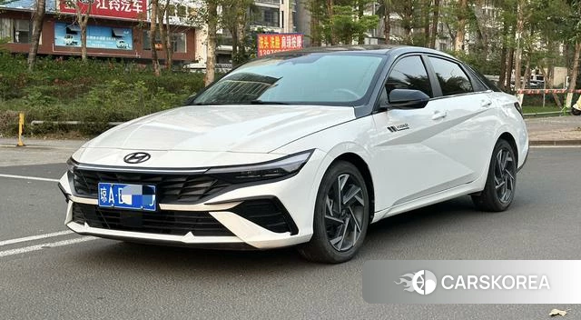 Hyundai Elantra 2024 Белый из Китая, фото 5