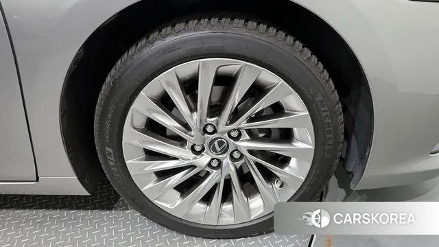 Lexus ES300h 7th generation id 3023864 из Кореи 15