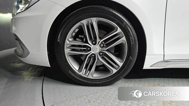 Hyundai Grandeur IG id 4502448 из Кореи 28