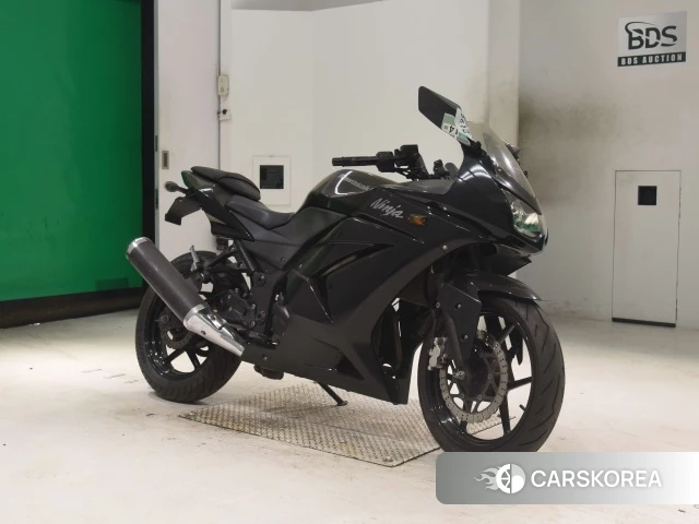 Kawasaki NINJA 250R 2011 из Японии, фото 5