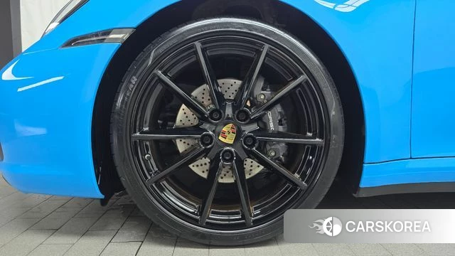 Porsche 911(992) id 4651748 из Кореи 28
