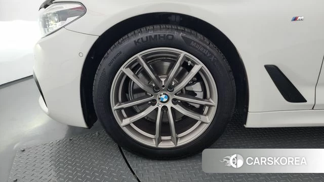 BMW 5 Series (G30) id 4331231 из Кореи 15