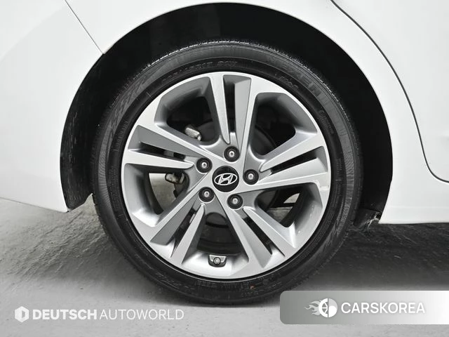 Hyundai Avante AD id 3911866 из Кореи 15