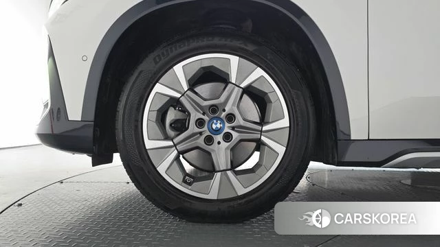 BMW iX1 (U11) id 4360536 из Кореи 15