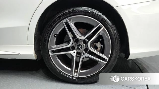 Mercedes-Benz C-Class W205 id 4195938 из Кореи 27