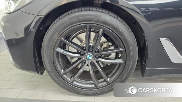 BMW 5 Series (G30) id 4736825 из Кореи 26