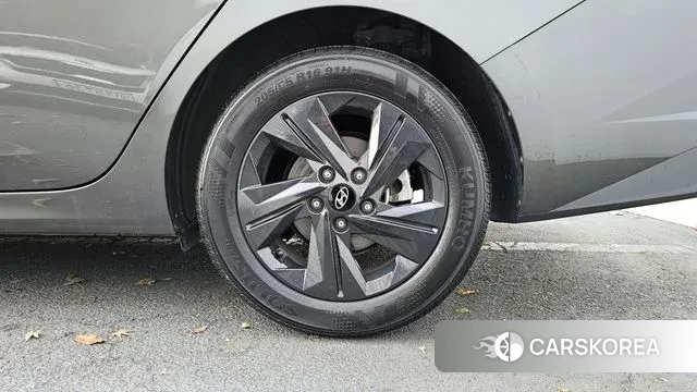 Hyundai Avante Hybrid (CN7) id 3411820 из Кореи 15