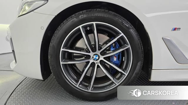 BMW 5 Series (G30) id 4444925 из Кореи 15