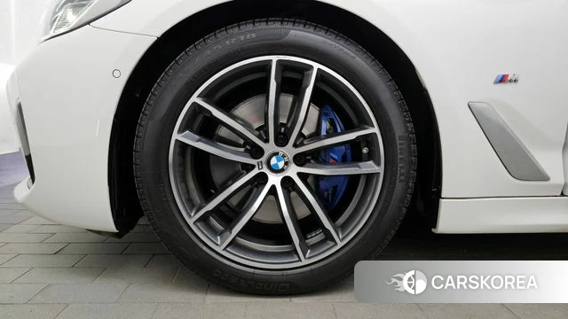 BMW 5 Series (G30) id 3898171 из Кореи 15