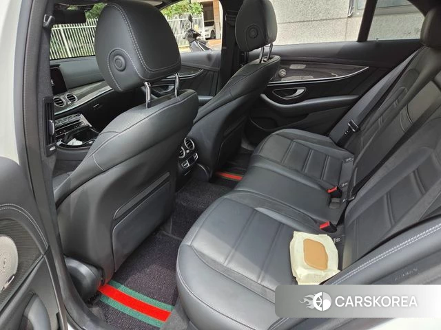 Mercedes-Benz E-Class W213 2022 Белый из Кореи, фото 5