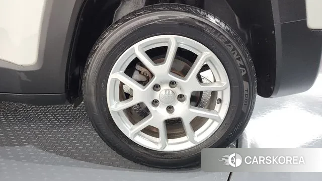 Jeep Renegade id 3350732 из Кореи 15