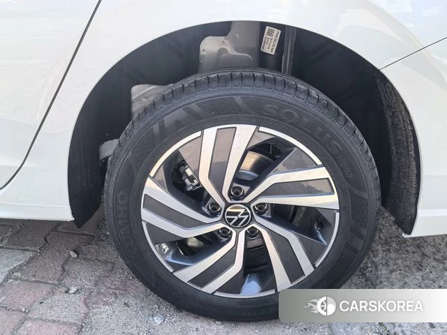 Volkswagen Bora id 4205757 из Китая 10