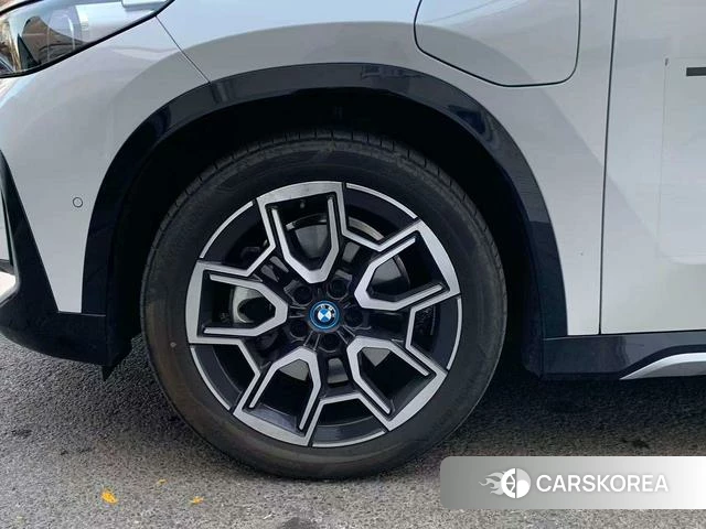 BMW iX1 id 4209005 из Китая 9