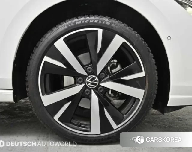 Volkswagen Golf 8th Generation id 3596052 из Кореи 15