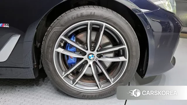 BMW 5 Series (G30) id 3058195 из Кореи 15