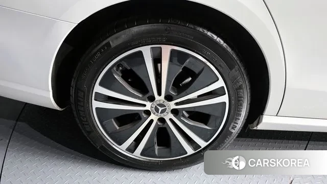 Mercedes-Benz E-Class W213 id 3681604 из Кореи 15