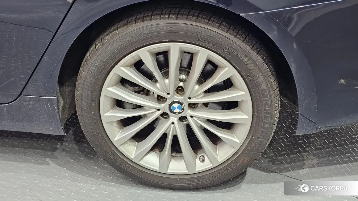 BMW 5 Series (G30) id 1615454 из Кореи 15