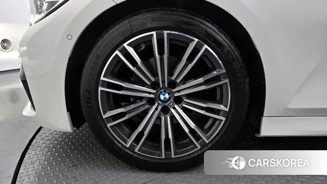 BMW 3 Series (G20) id 3742196 из Кореи 15