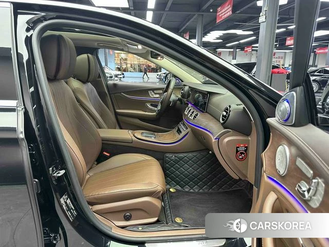 Mercedes-Benz E-class 2021 Черный из Китая, фото 5