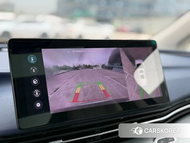 Roewe iMAX8 id 4209638 из Китая 17