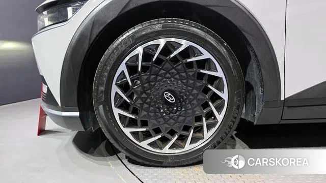 Hyundai Ionic 5 id 2989230 из Кореи 15