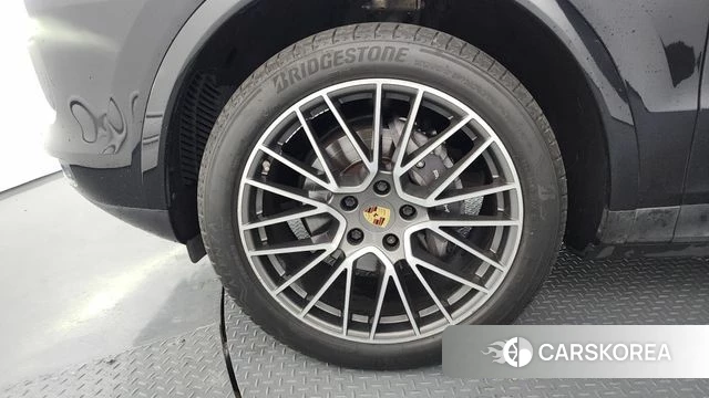 Porsche Cayenne (PO536) id 4356359 из Кореи 30