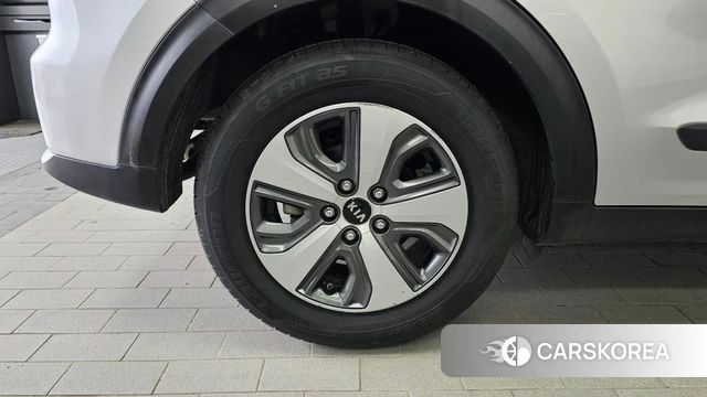 Kia Niro id 4760469 из Кореи 28